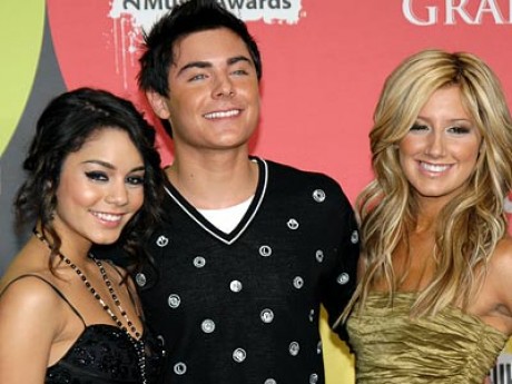 05-zac-efron-musical-400a041207.jpg